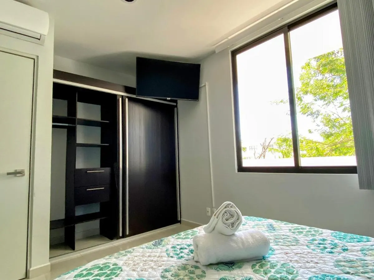 Riviera Home - New 2Br Condo W. Big Pool & Jacuzzi Playa del Carmen 0*,  Meksika