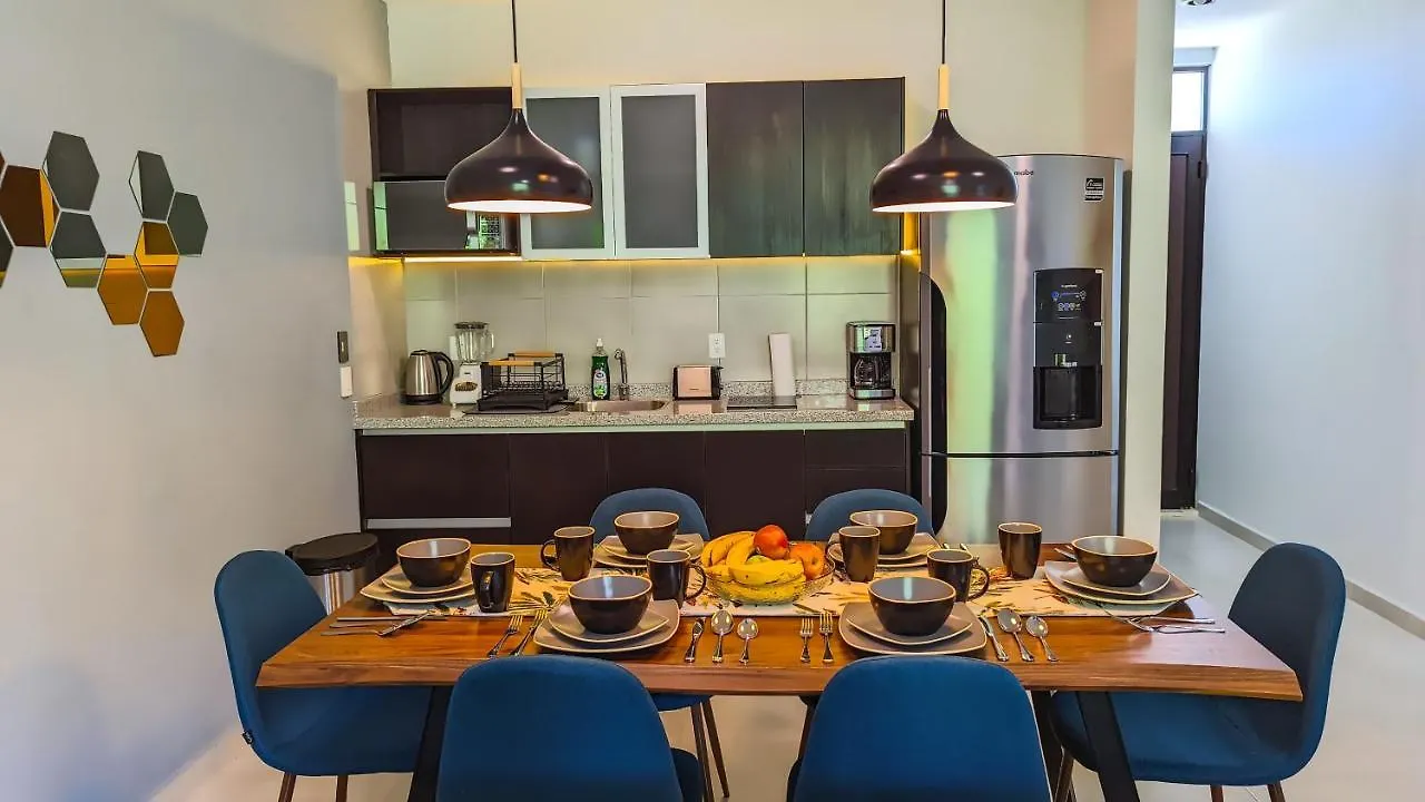 Riviera Home - New 2Br Condo W. Big Pool & Jacuzzi Playa del Carmen Mexiko